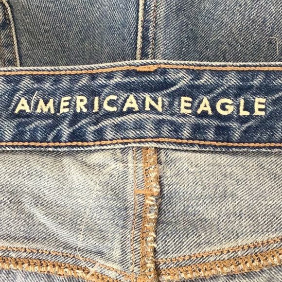 American Eagle Distressed Tomgirl Short Jean Shorts NEW - Picture 6 of 8